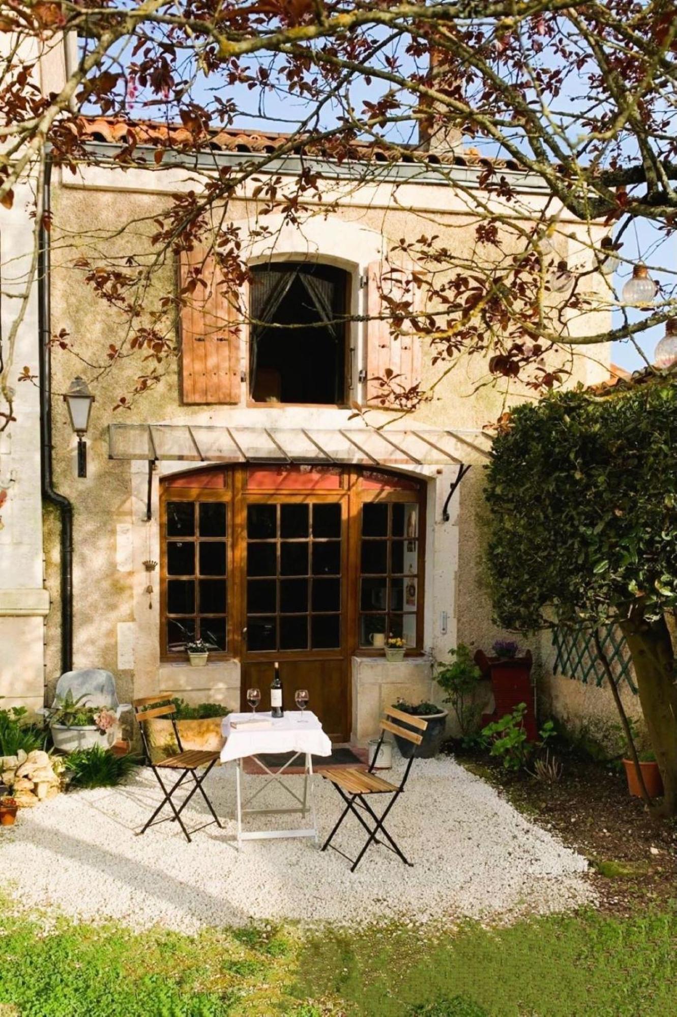 Maison Chinsa * Saint-Angeau
